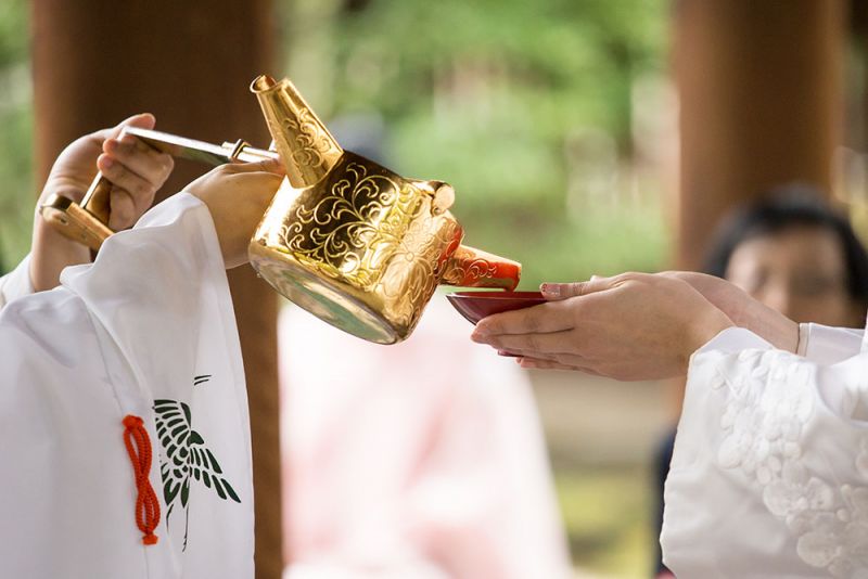 nghi thức uống rượu giao bôi